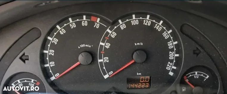 Opel Meriva 1.6i Essentia - 7