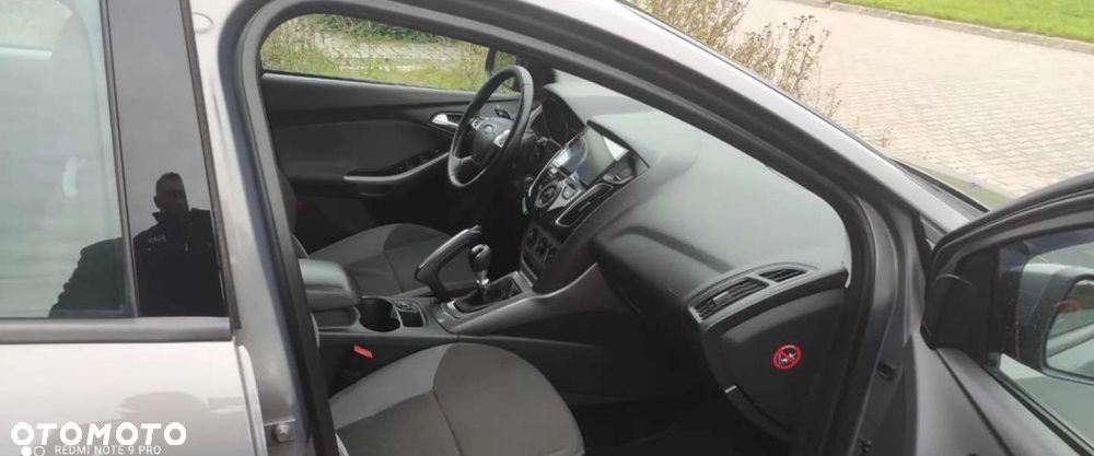 Ford Focus SW 1.6 TDCi DPF Titanium - 19