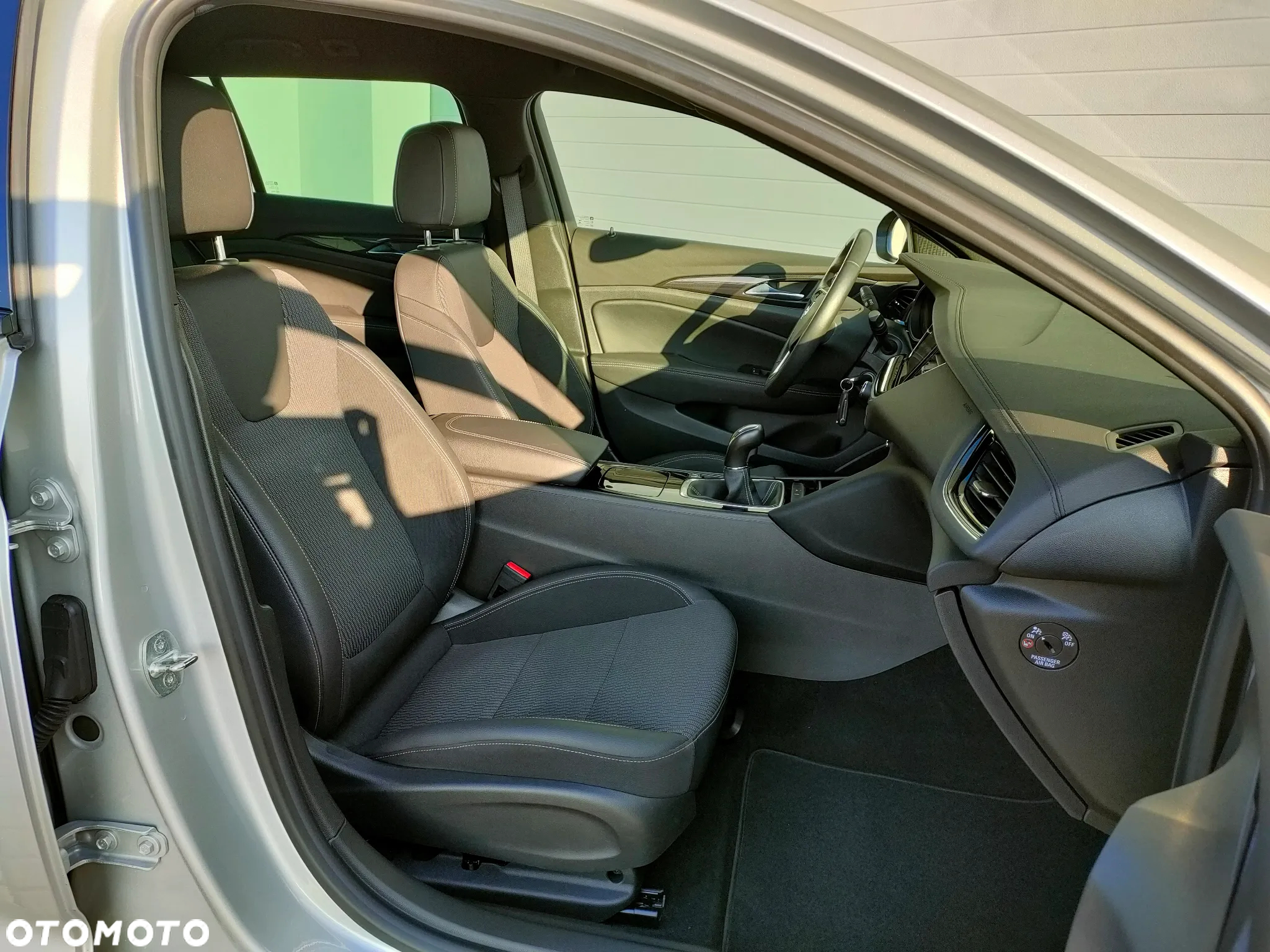 Opel Insignia 2.0 CDTI Elegance S&S - 26