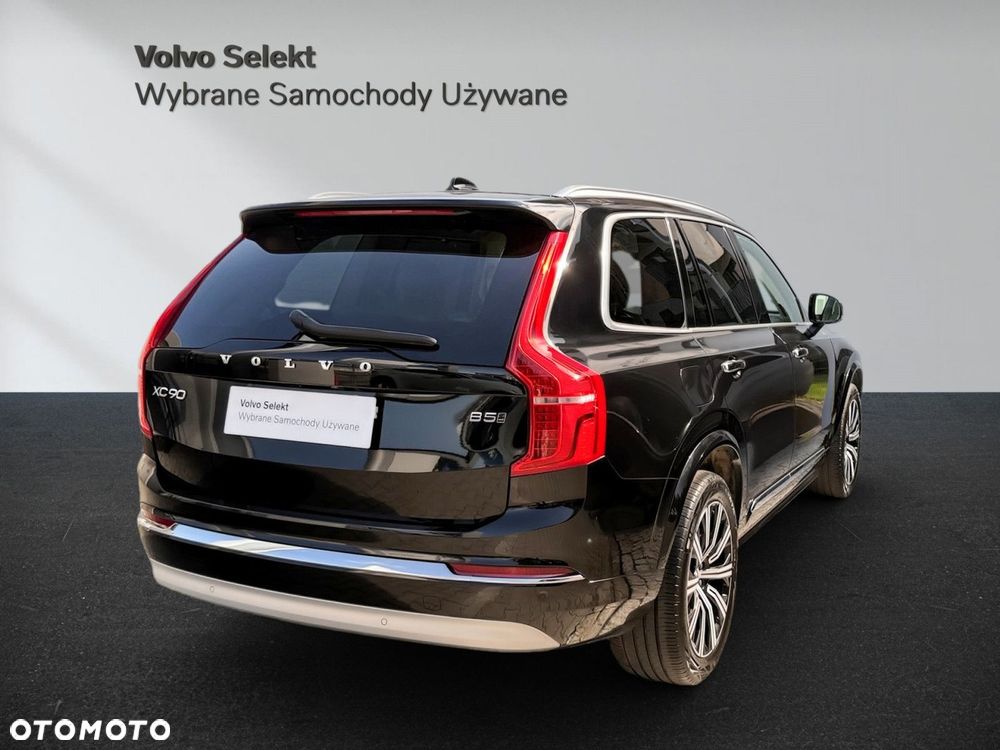 Volvo XC 90 - 9