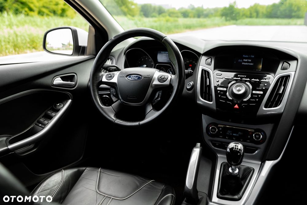Ford Focus 1.6 EcoBoost Start-Stopp-System Titanium - 27
