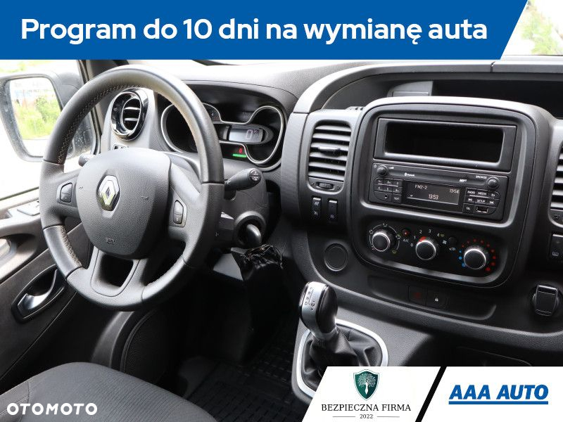 Renault trafic - 8
