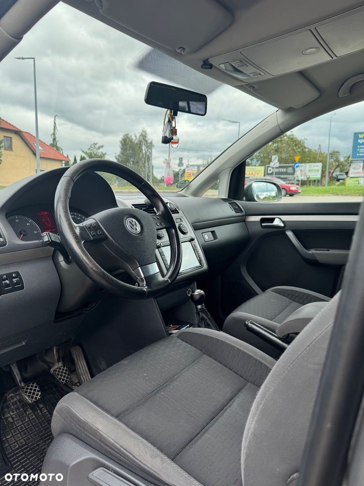 Volkswagen Touran 2.0 TDI DPF Life - 10