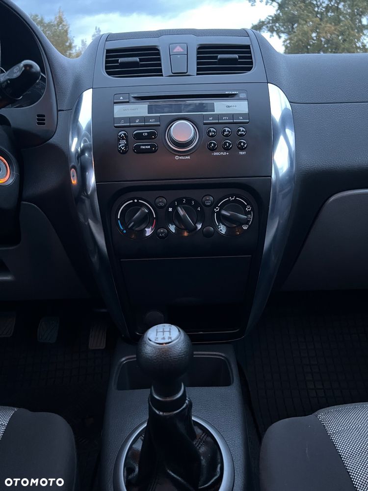Suzuki SX4 - 14