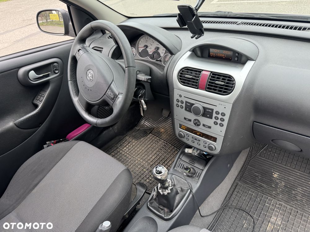 Opel Corsa - 16