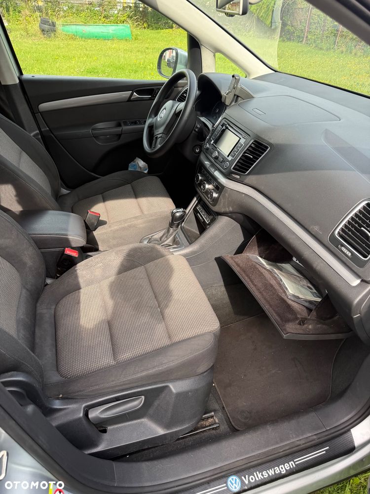 Volkswagen Sharan 2.0 TDI DSG BlueMotion Technology Comfortline - 8