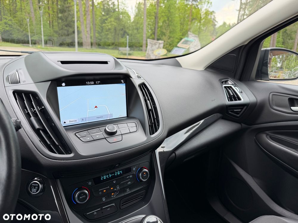 Ford Kuga 2.0 TDCi 2x4 Titanium - 21