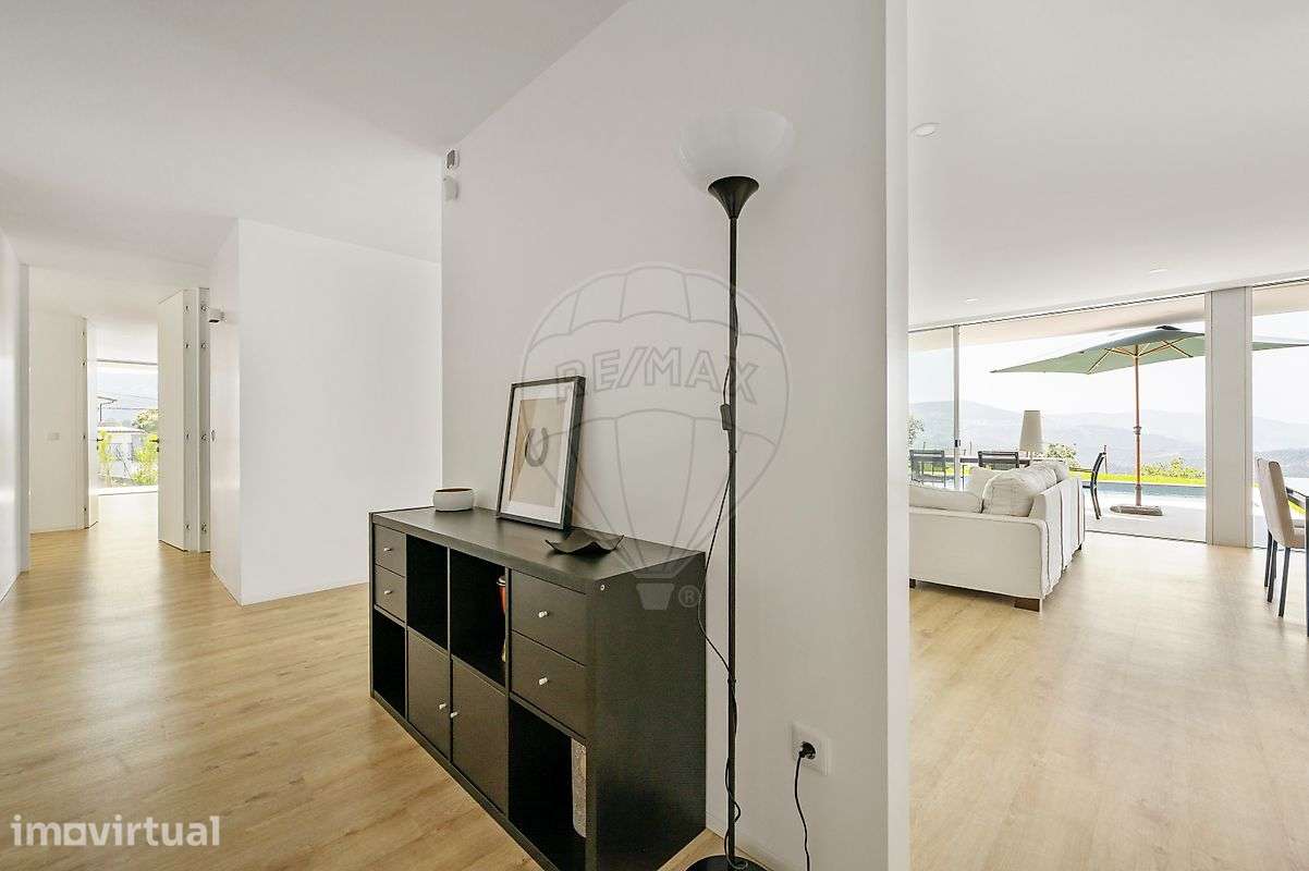 Moradia T4 para venda - Grande imagem: 4/50