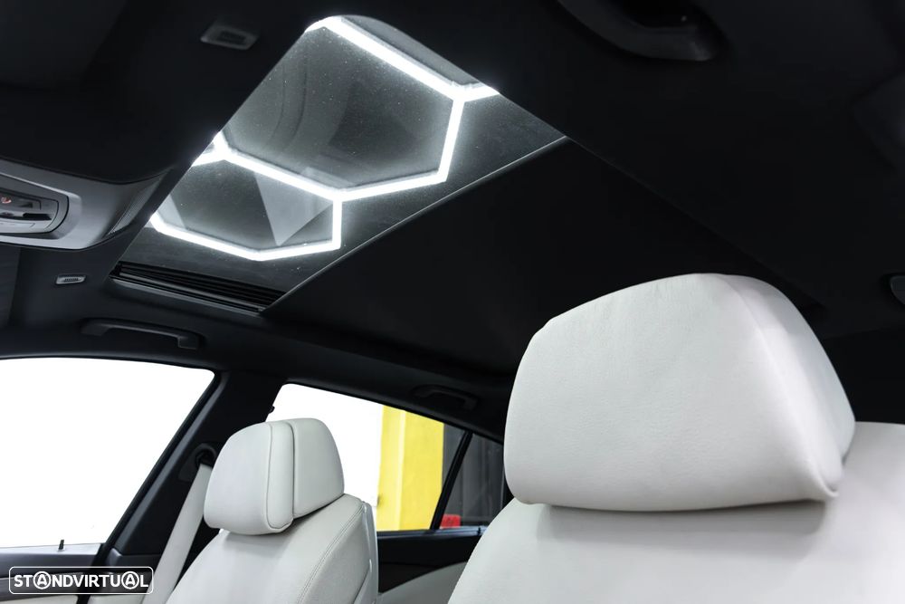 BMW 535 Gran Turismo - 50