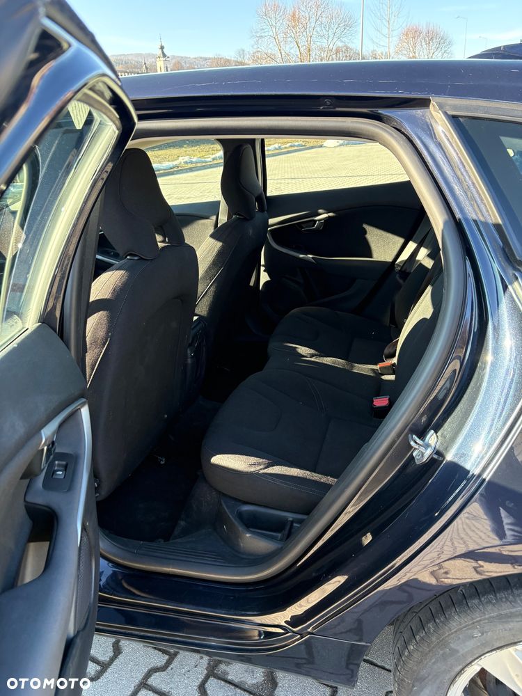 Volvo V40 D2 Kinetic - 10