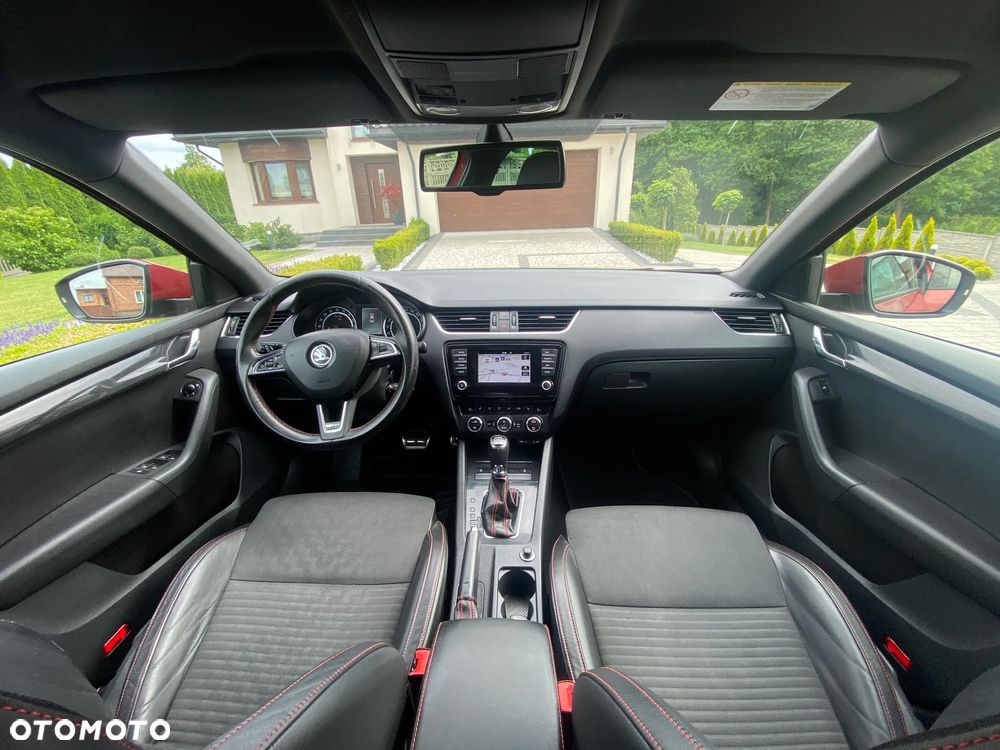 Skoda Octavia 2.0 TDI RS DSG - 6