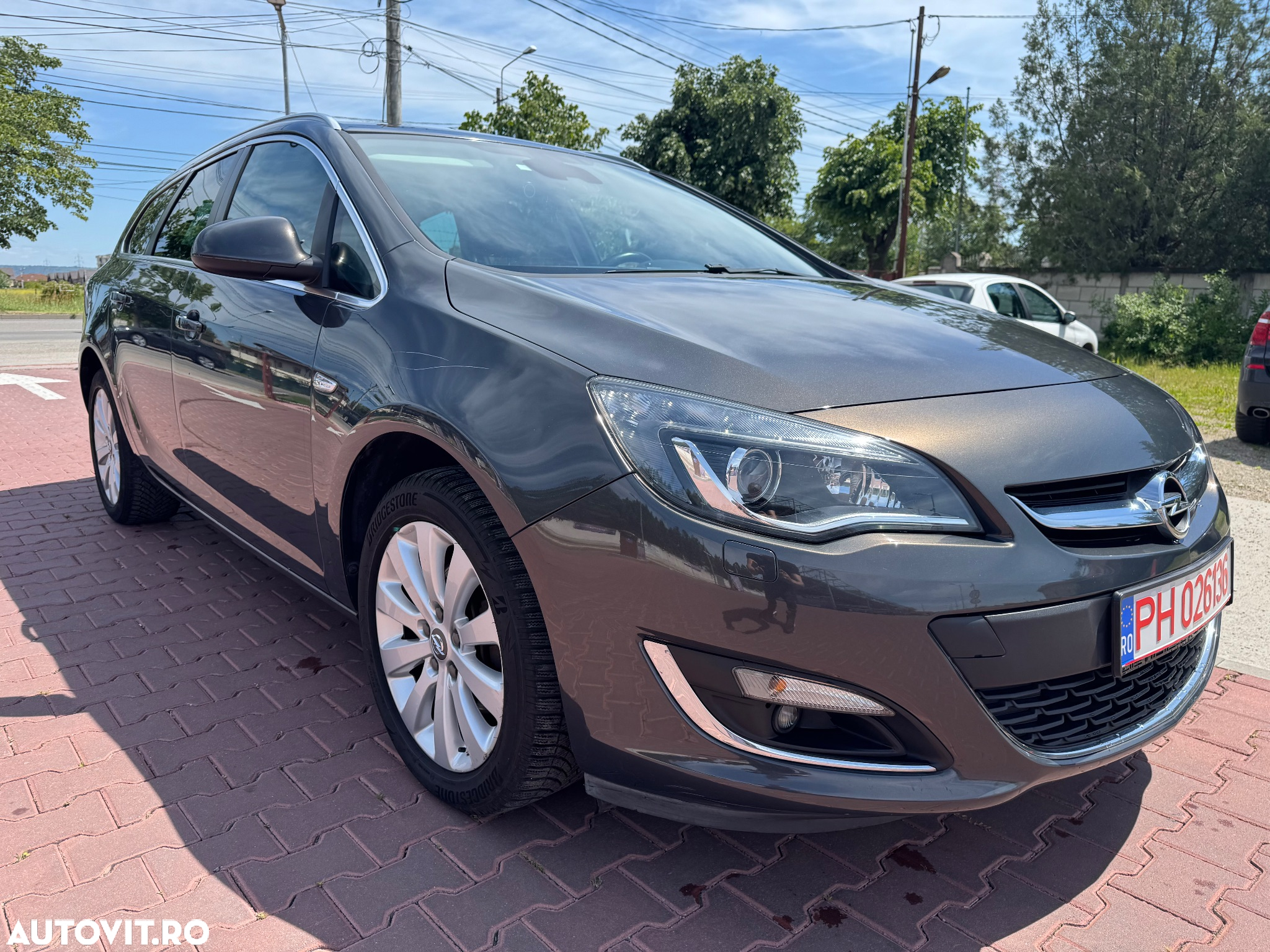 Opel Astra 1.6 D (CDTI DPF ecoFLEX) Start/Stop Edition - 2
