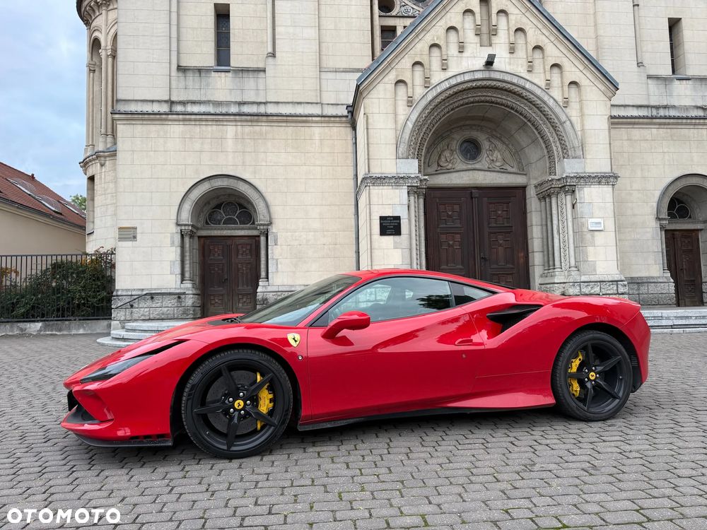 Ferrari F8 Tributo - 6