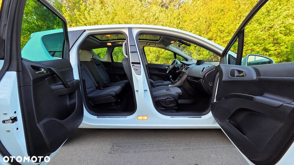Opel Meriva 1.4 T Essentia S&S - 27