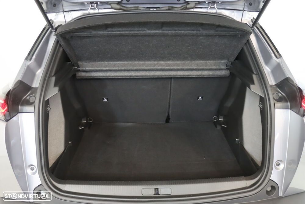 Peugeot e-2008 54 kWh Allure - 33