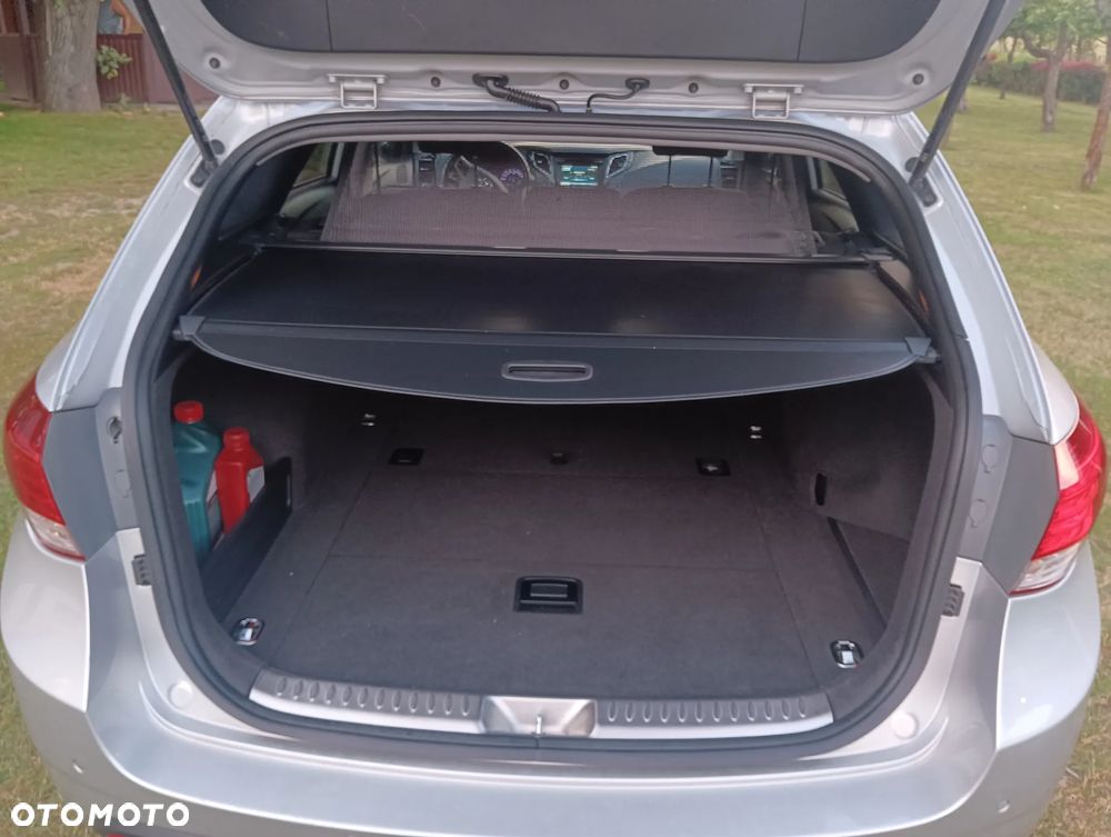 Hyundai i40 Kombi blue 1.6 Space - 6