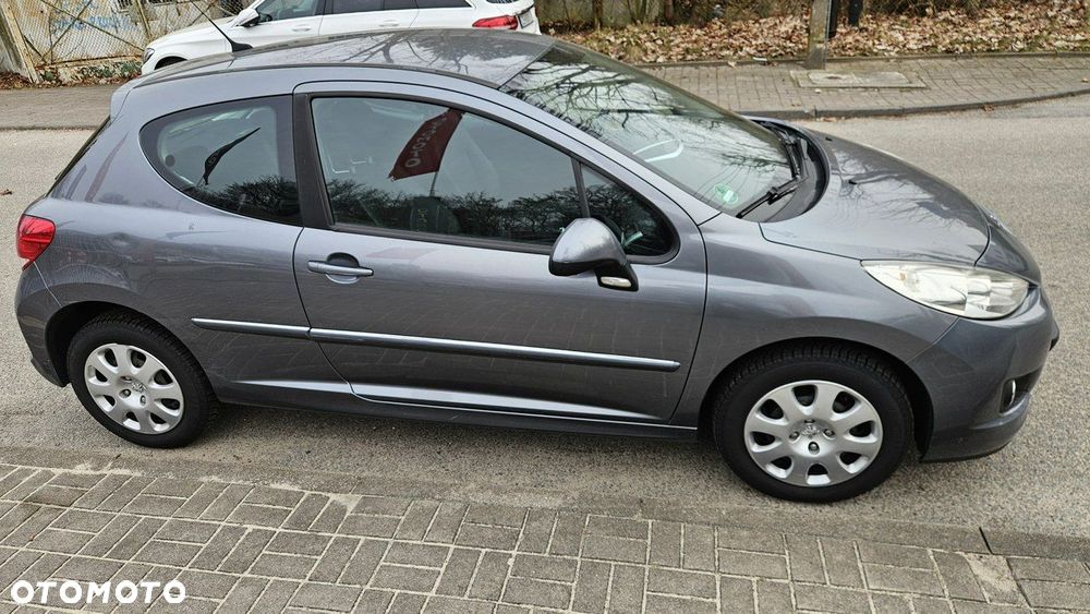 Peugeot 207 - 6