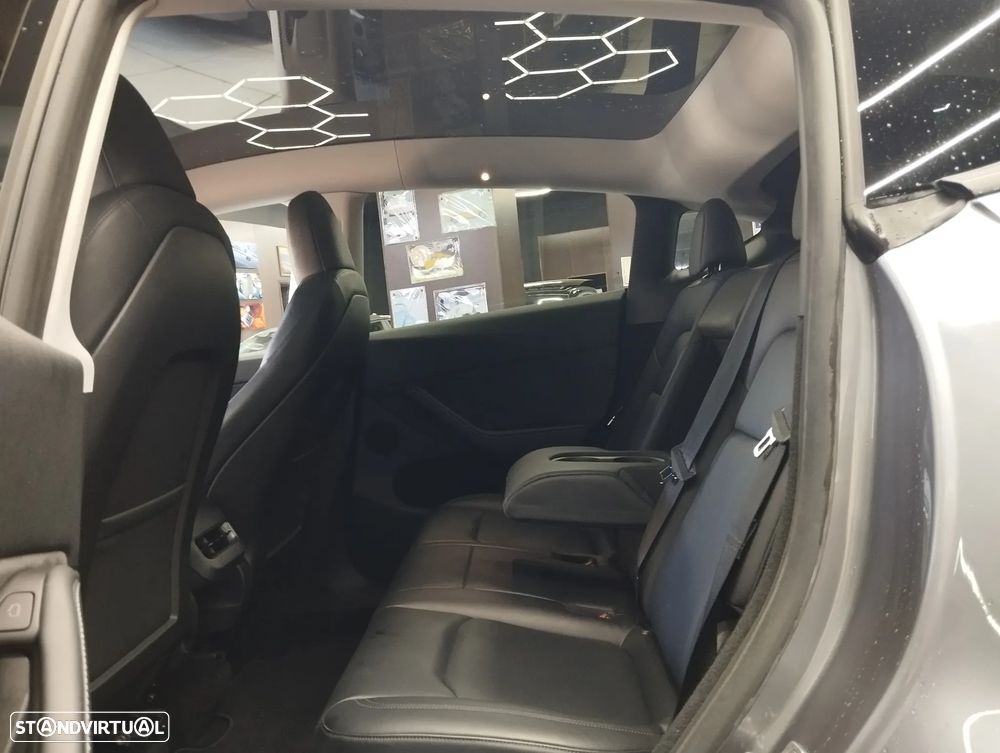 Tesla Model Y Long Range Tração Integral - 17