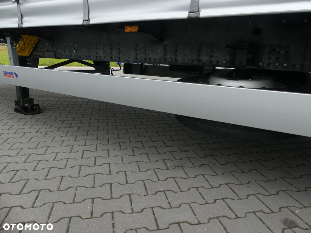 Schmitz Cargobull MEGA / FIRANKA / OŚ PODNOSZONA / OGUMIENIE 80% / - 23