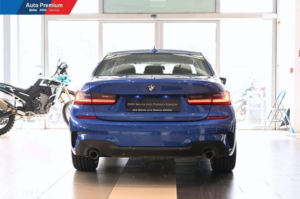 BMW Seria 3 318i M Sport - 20