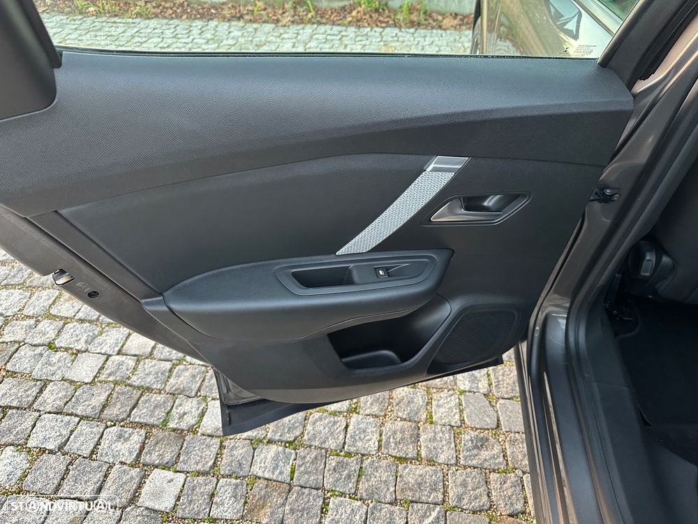 Citroën C4 PureTech 130 Stop&Start FEEL PACK - 16