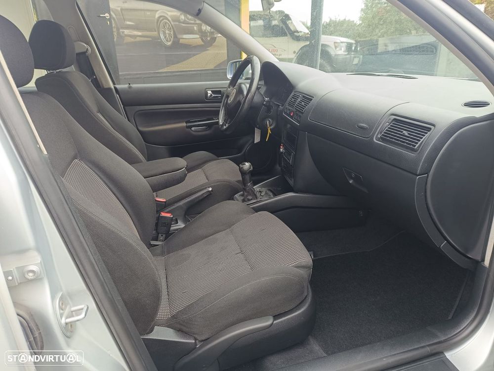 VW Golf Variant 1.9 TDi Highline - 12