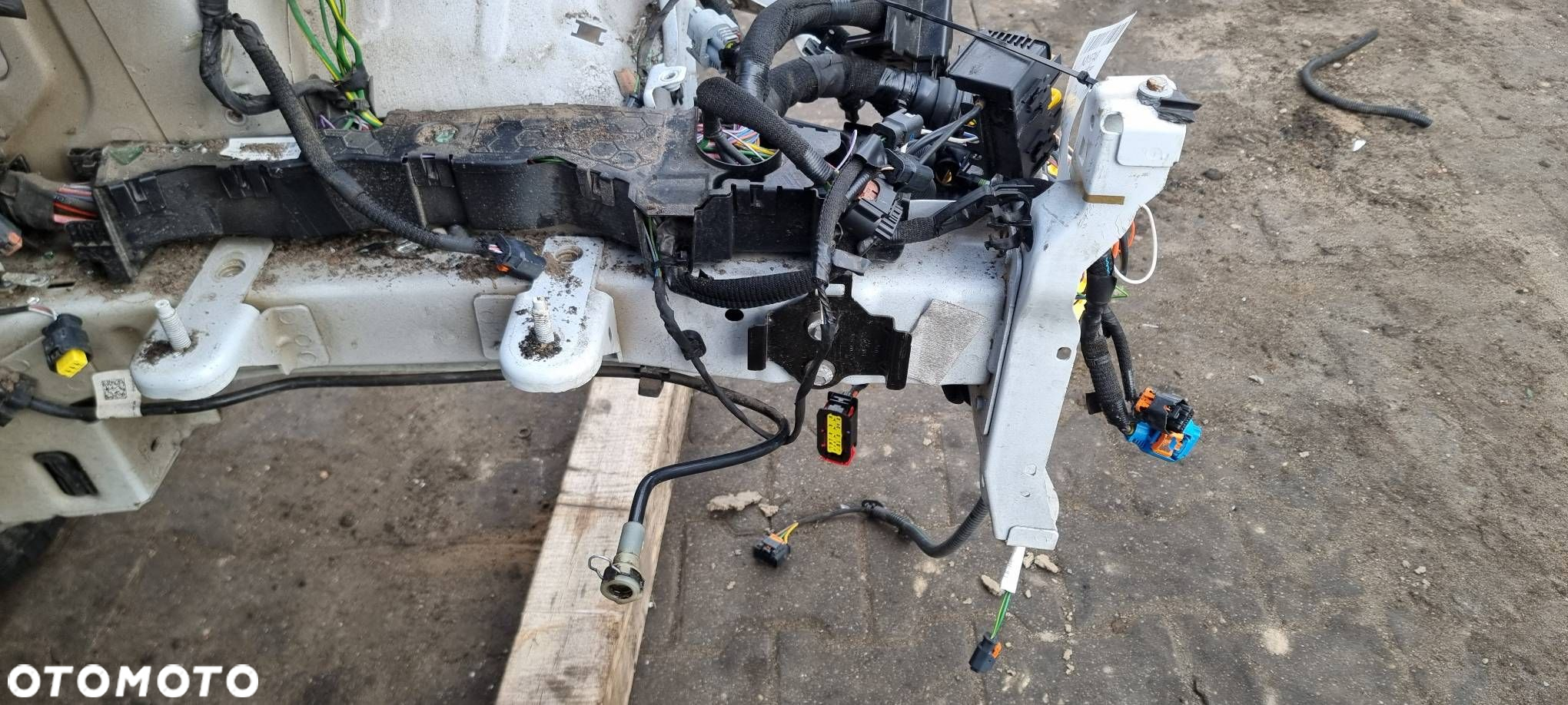 KOŃCÓWKA PODŁUŻNICY CITROEN BERLINGO III - 3