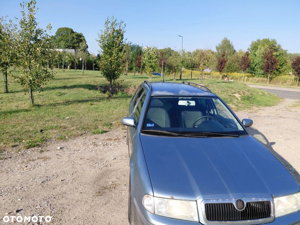 Skoda Octavia 1.6 Combi - 2