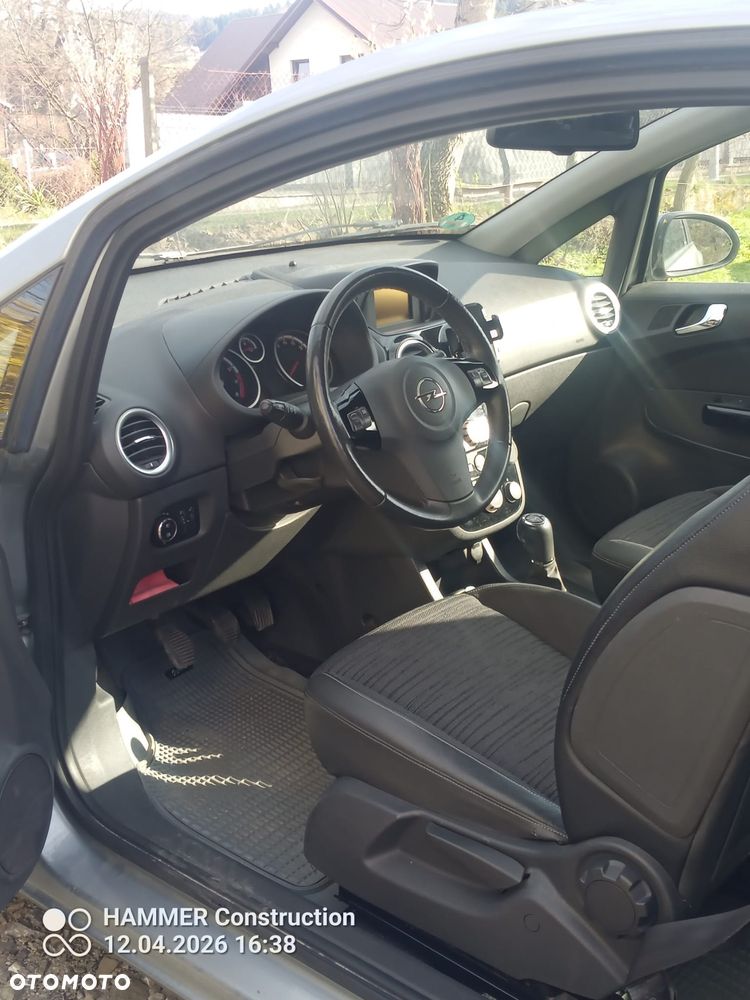 Opel Corsa 1.4 16V Energy - 5