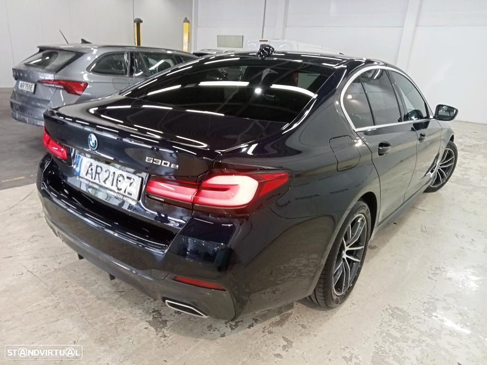 BMW 530 e - 4