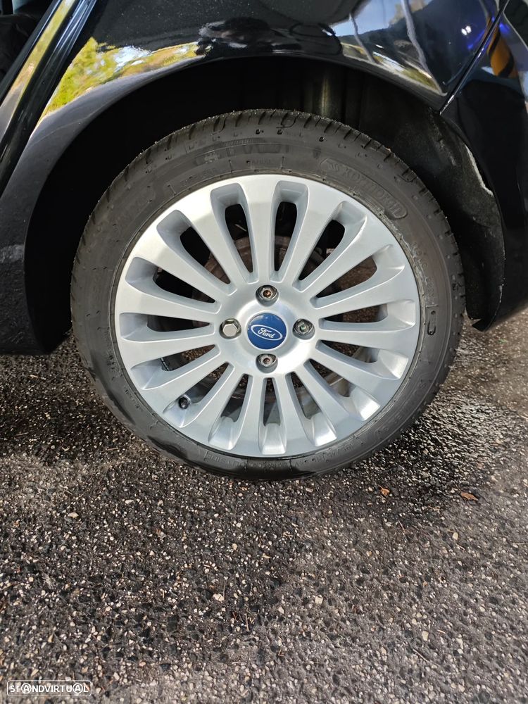 Ford Fiesta 1.6 TDCI Titanium - 24