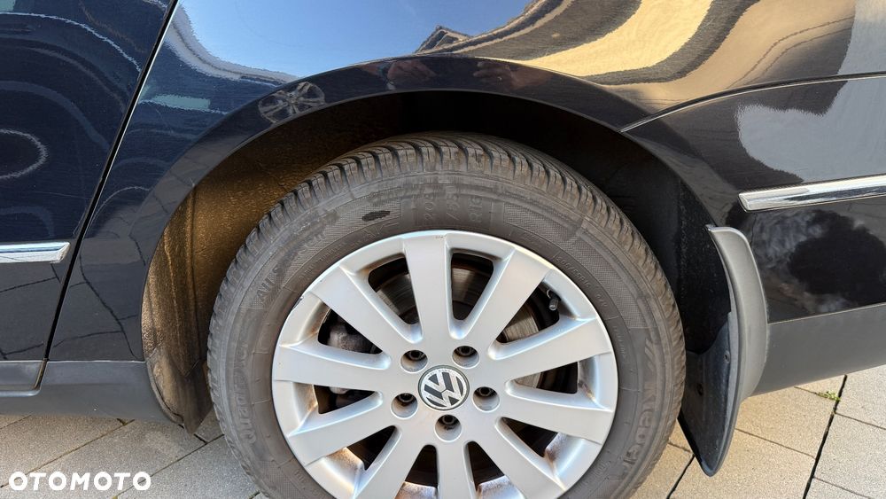Volkswagen Passat 1.9 TDI Trendline - 26