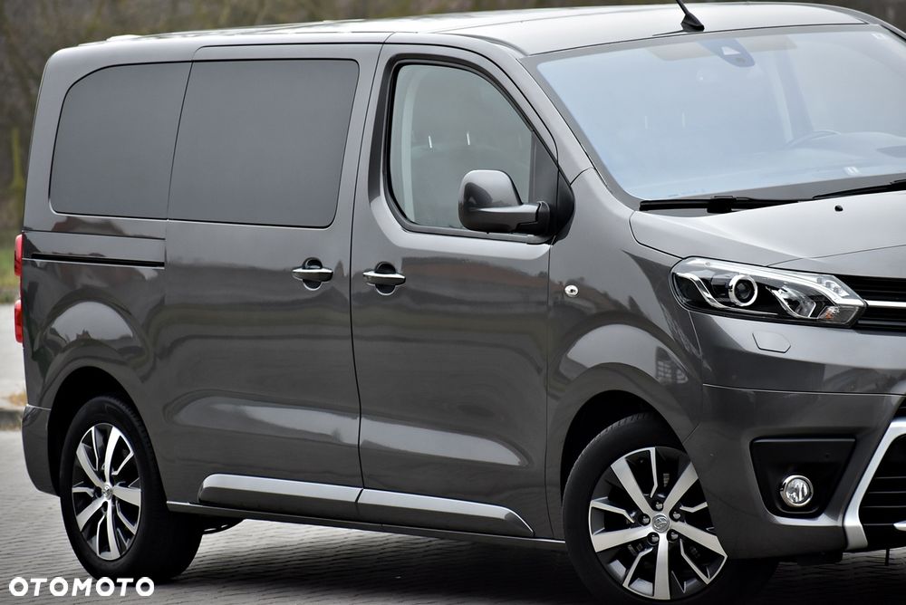 Toyota Proace Verso 2.0 D4-D Medium VIP - 15