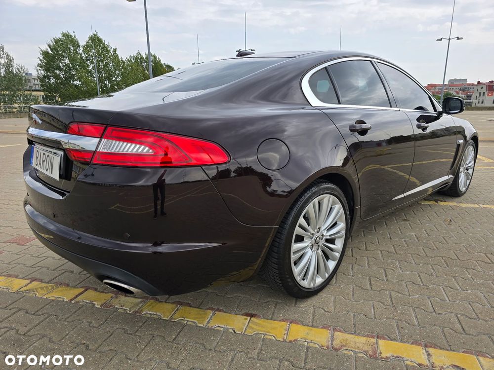 Jaguar XF 5.0 V8 Portfolio - 6