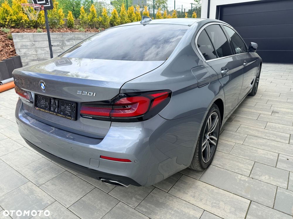 BMW Seria 5 530i xDrive Sport Line - 6