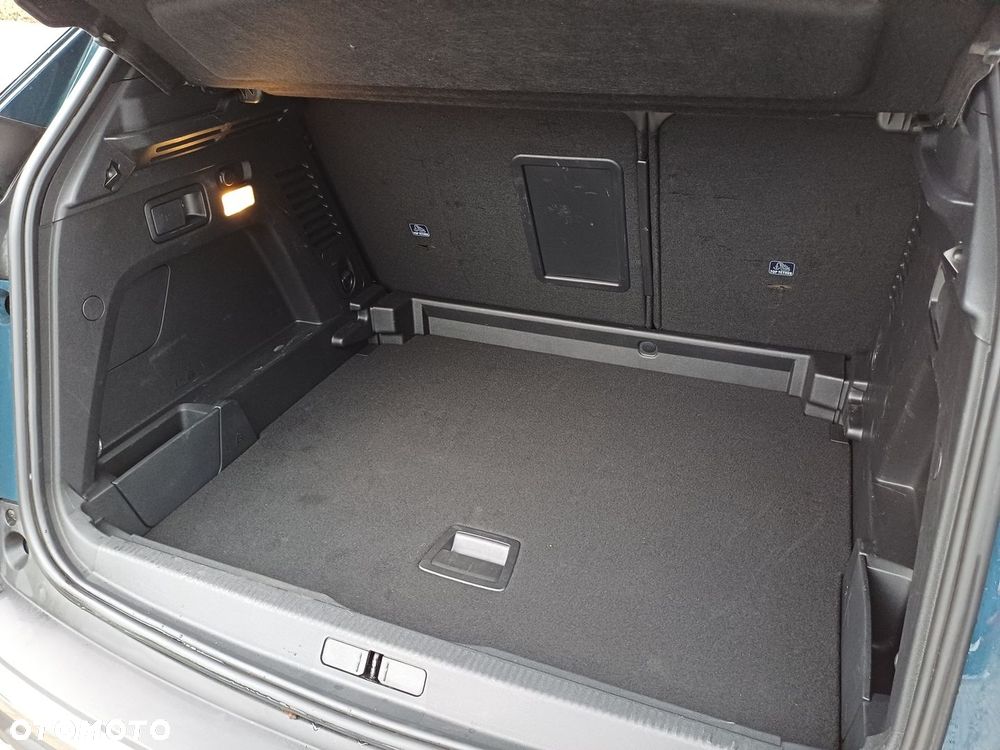 Peugeot 3008 1.2 PureTech Allure Pack S&S EAT8 - 34