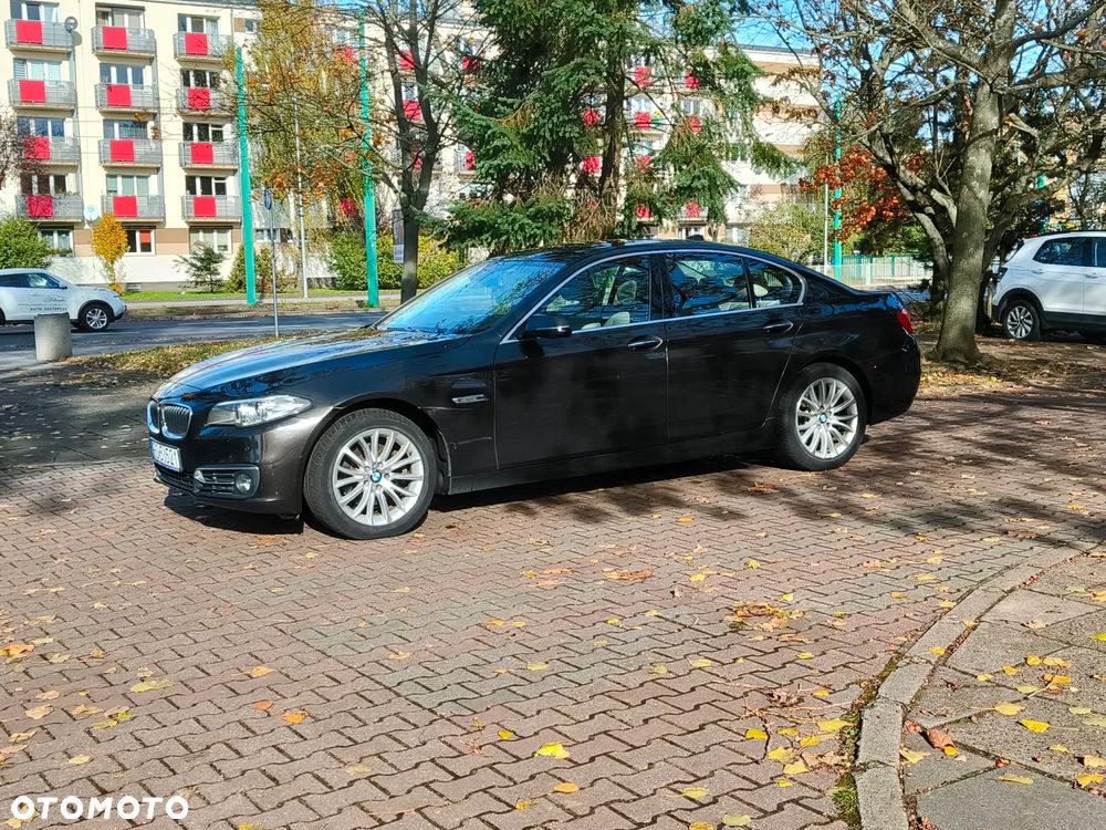 BMW Seria 5 520d xDrive Luxury Line - 2