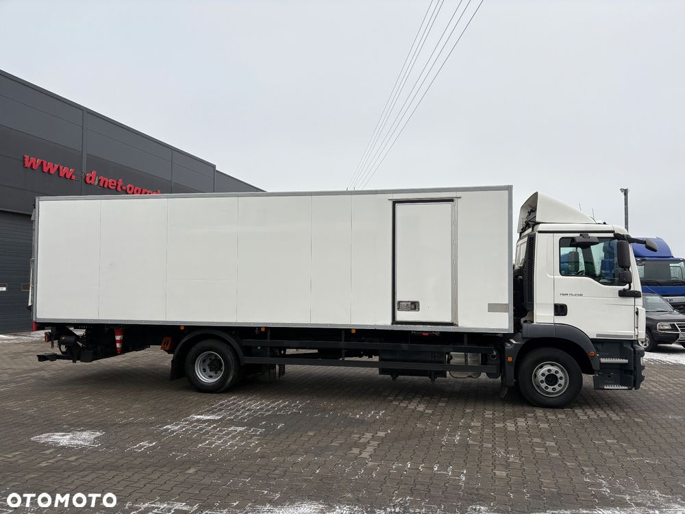 MAN TGM 15.250 / CHŁODNIA CARRIER / DZIELONA KOMORA / DMC 16.000kg / 385.000km przebiegu / WINDA / EURO 6 - 16