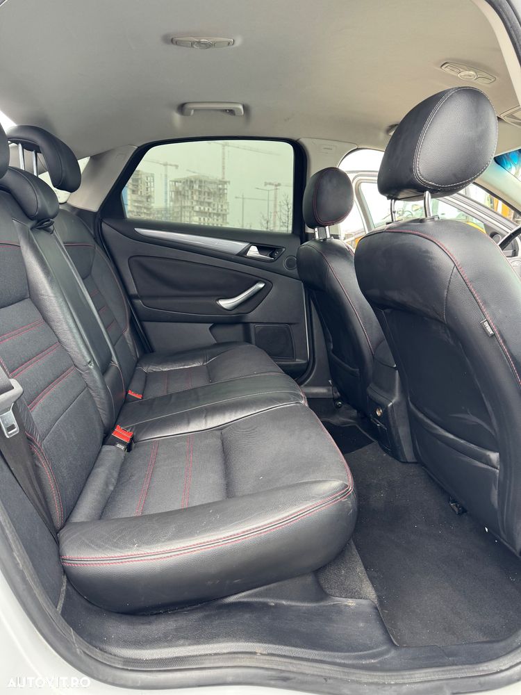 Ford Mondeo 2.0 TDCI Trend - 14