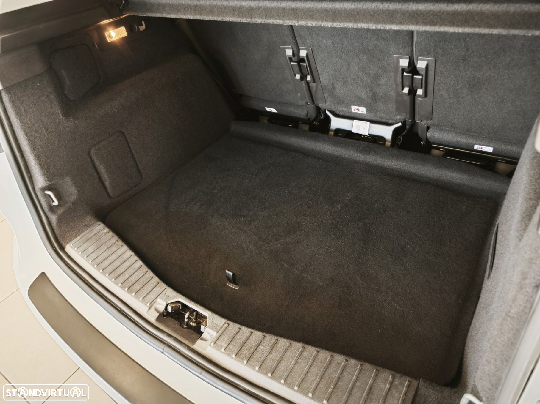 Ford C-Max 1.0 Ecoboost S&S Titanium - 52