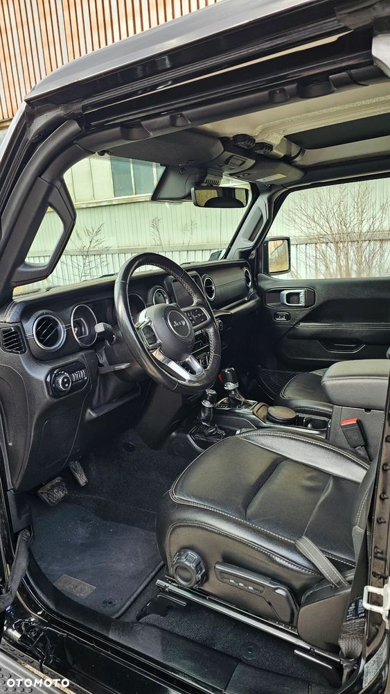 Jeep Wrangler Unlimited GME 2.0 Turbo Sahara - 17