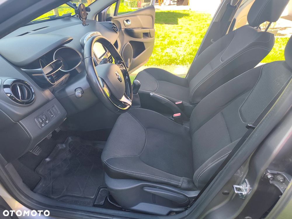 Renault Clio - 18