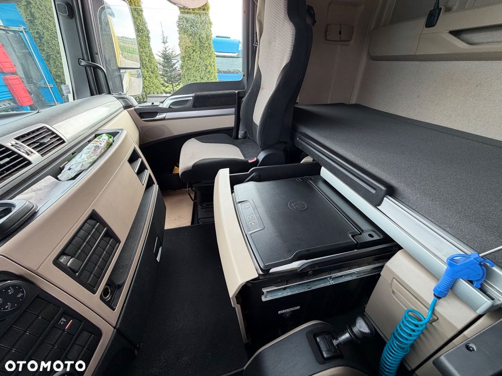 MAN TGX 26.420 6x2 // Oś podnoszona // Firanka // Winda - 17