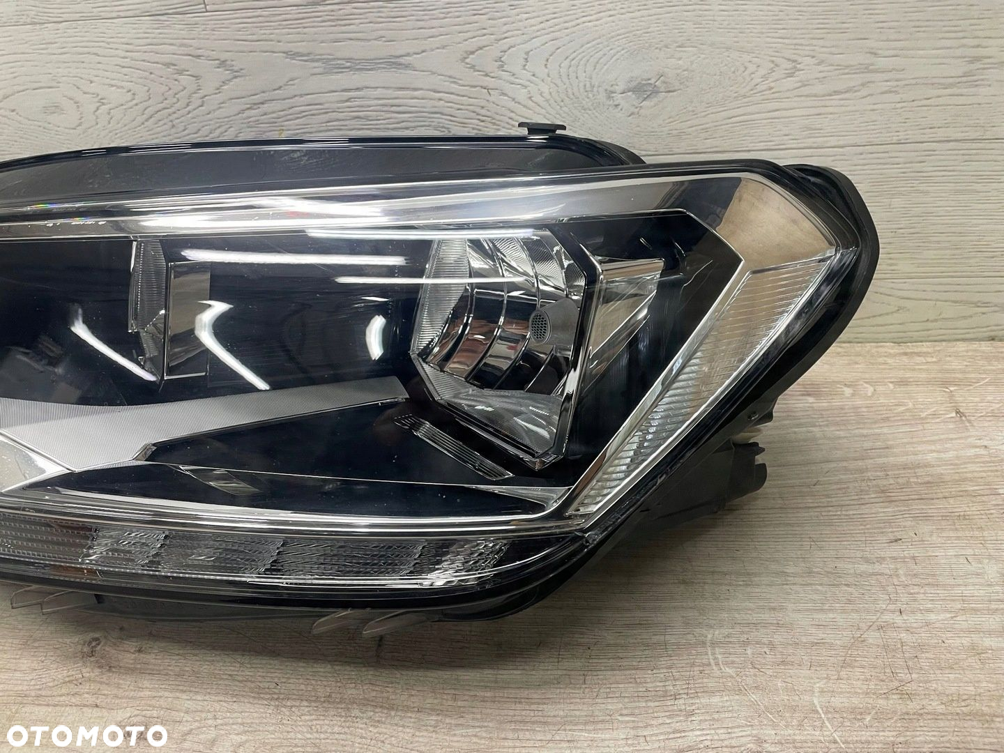 Volkswagen Caddy 2020 Przód strona lewa Lampa przednia - 3