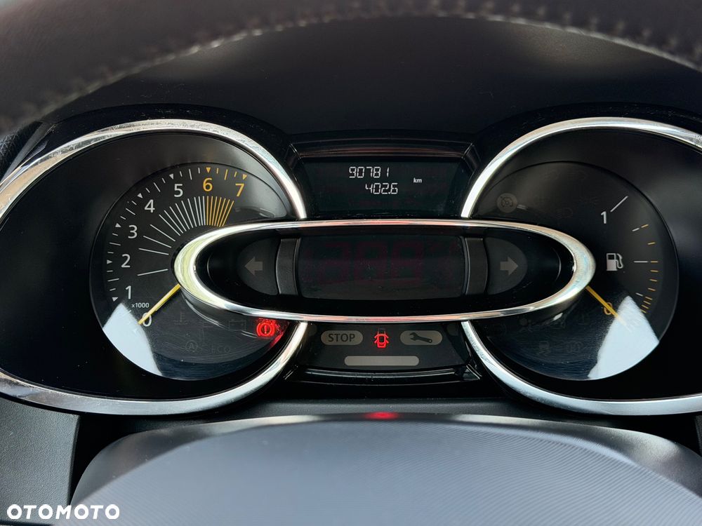 Renault Clio - 8