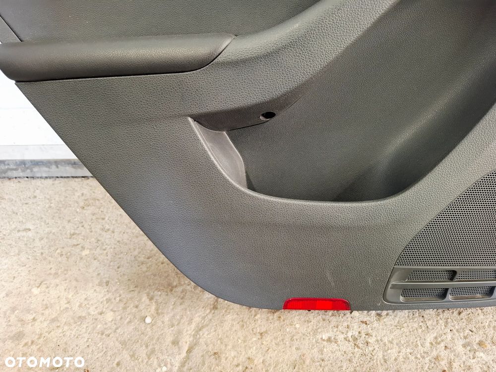 Boczek Tapicerka Drzwi Prawy Przód Lewy/Prawy Tył VW Jetta 2015r 5C - 7