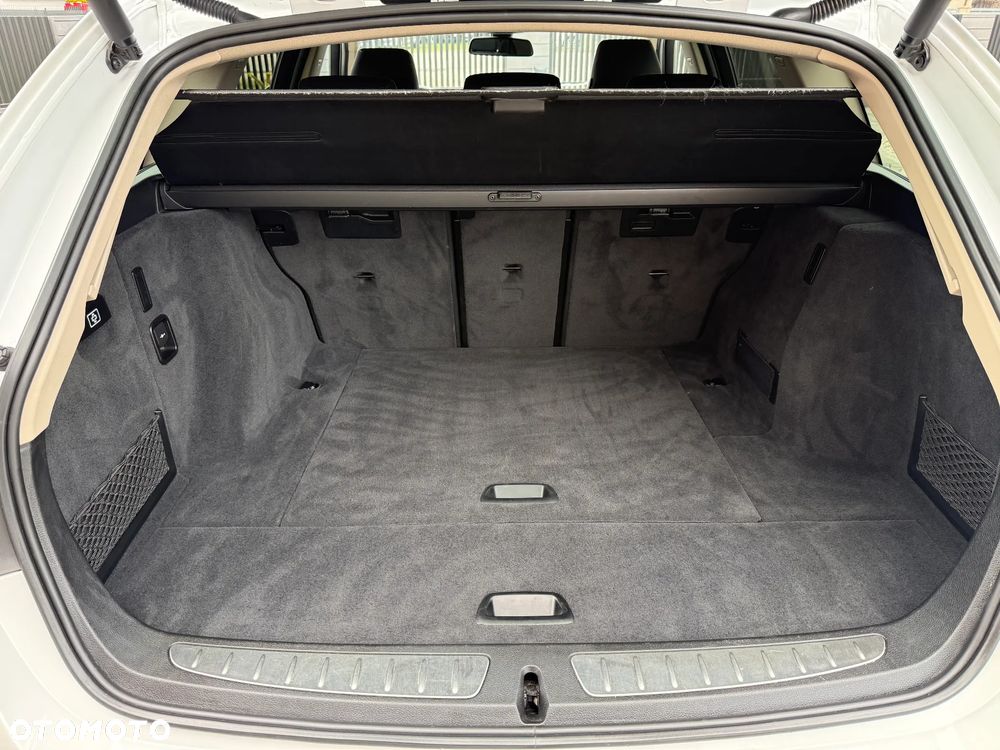 BMW Seria 3 316d Edition M Sport Shadow - 30
