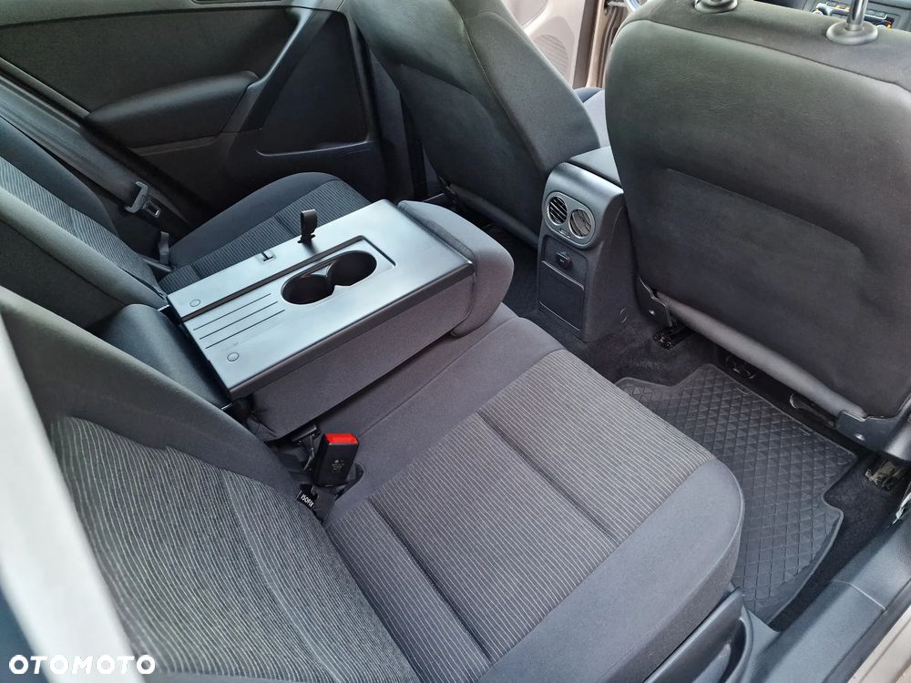 Volkswagen Tiguan 2.0 TDI Perfectline - 13