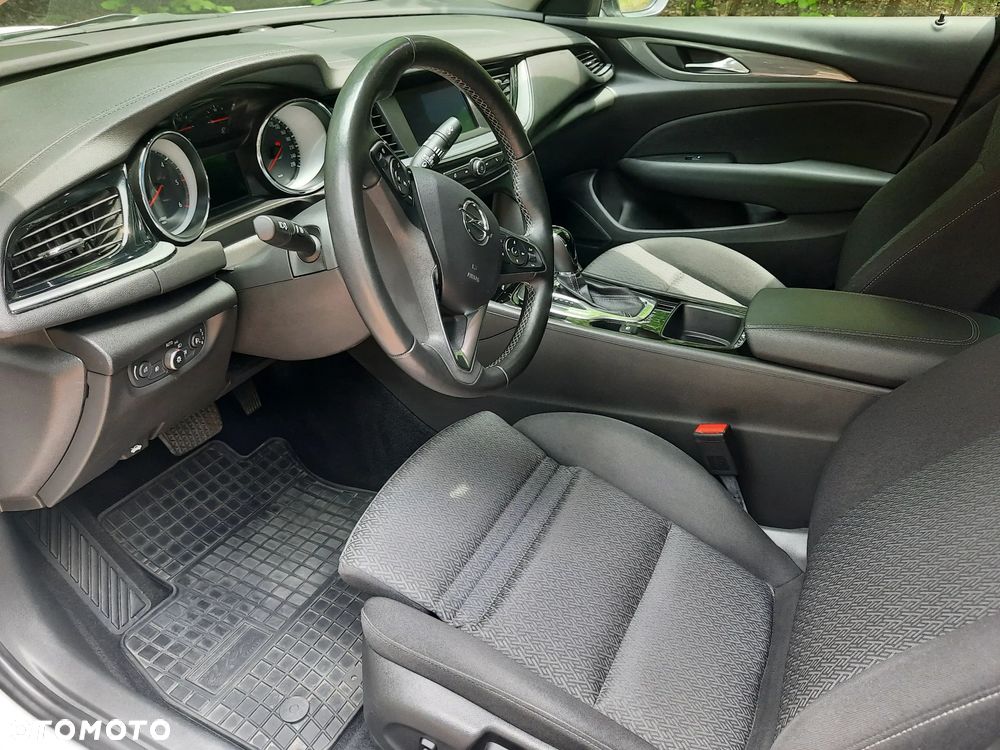 Opel Insignia 2.0 CDTI Enjoy S&S - 11