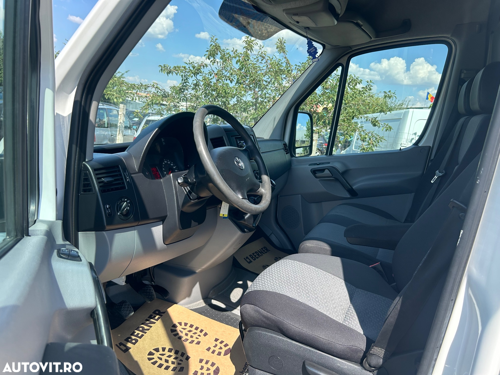 Volkswagen Crafter - 10
